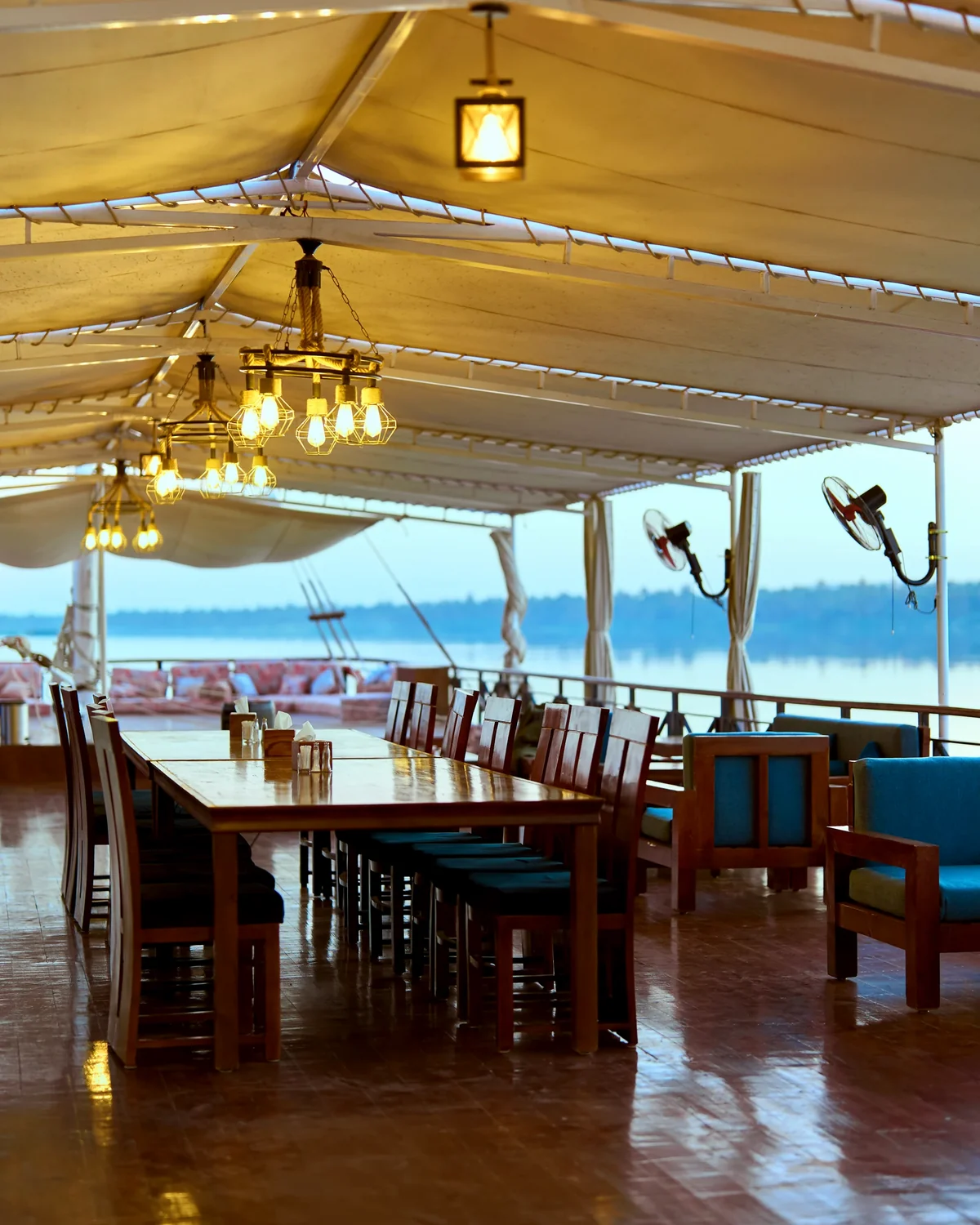 Open-deck dining and hospitality aboard Fatima Dahabeya
